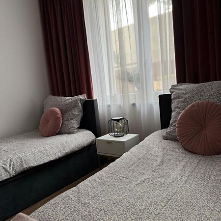 Dawna Mleczarnia Apartamenty Sosnowy Nowa Ruda Eksteriør billede